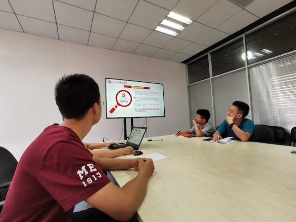 1625187928689026.jpg 圖2-學(xué)習(xí)黨史.jpg