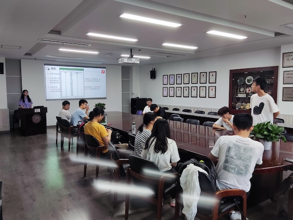 1626918436761728.jpg 圖四+薛揚帆同志發(fā)言.jpg