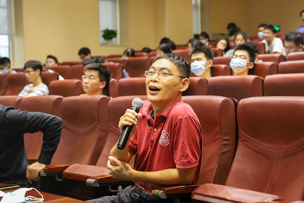 1634359160120805.jpg 圖4 阮海濤老師評(píng)論.jpg