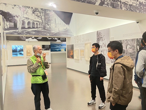 1636965341858732.jpg 圖3 講解員講解2.jpg