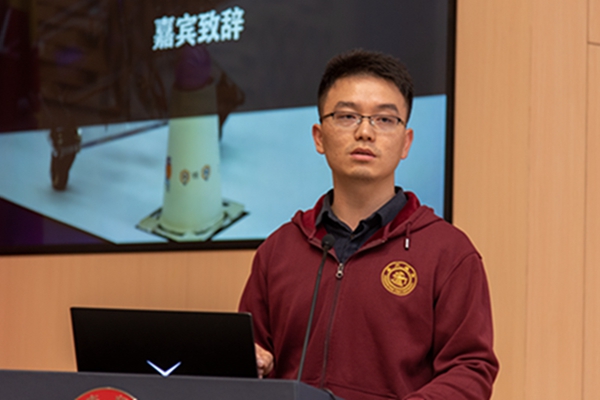 1637295019921939.jpg 圖一 團(tuán)委書記王國(guó)鋒進(jìn)行致辭.jpg