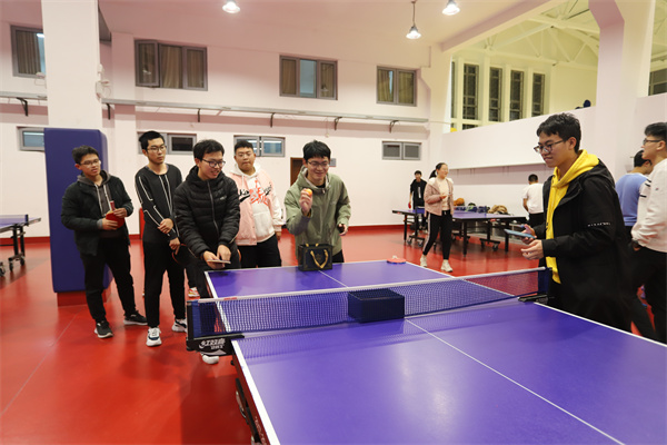 1638111254917434.jpg 圖1 小游戲活動照片.JPG