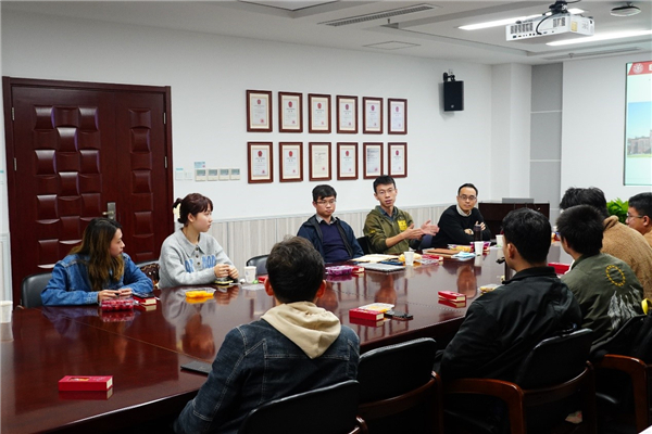 圖3 叢騰龍老師.jpg