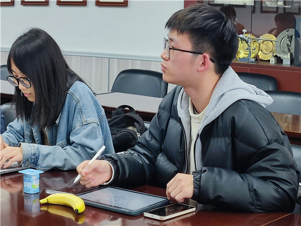 1677811206758021.jpg 圖3:各部門部長發(fā)言.jpg