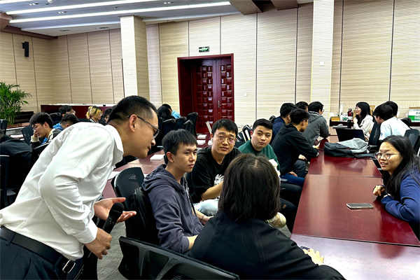 1682229300105960.jpg 03-分組討論.jpg