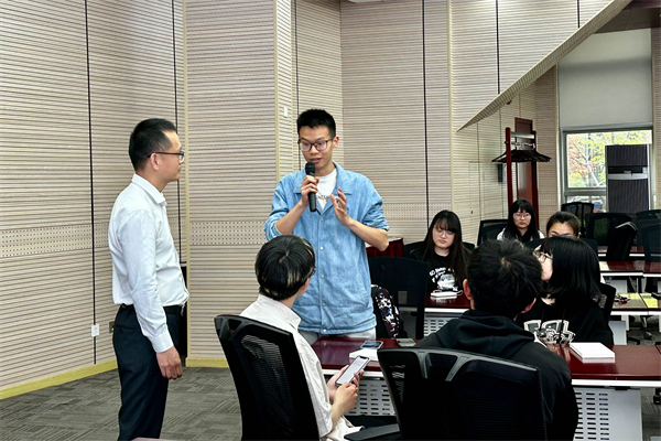 1682229312144067.jpg 04-分組討論.jpg