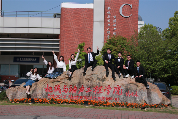 圖5 自由合影.jpg