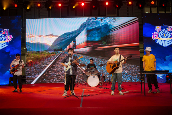 1688739494740109.jpg 圖4-不傷心樂隊.jpg