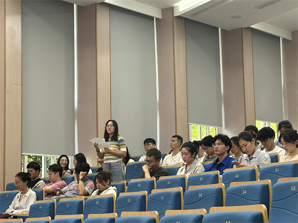 圖6 黨小組組長(zhǎng)匯報(bào).jpg