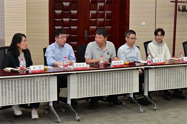 圖9 師生交流.jpg