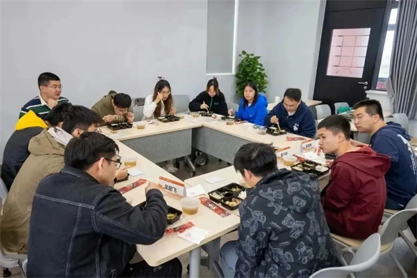 1700565909559019.jpg 朋輩午餐會.jpg