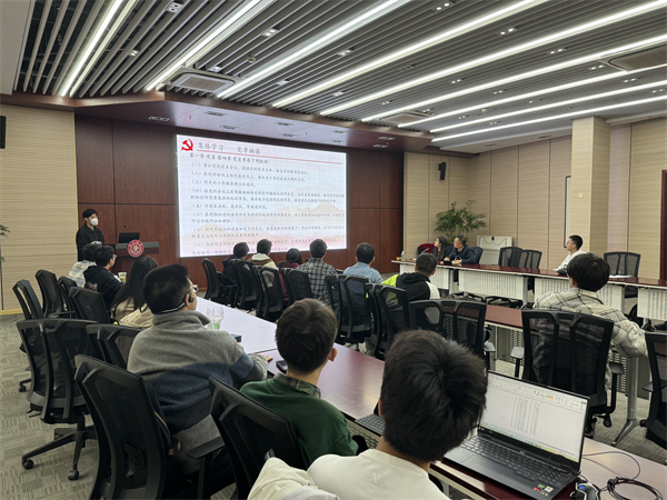 圖3 黨章誦讀.jpg