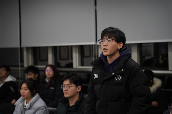 圖3 支委會(huì)候選人做個(gè)人陳述.jpg