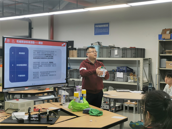 圖1 劉振峰講解活動(dòng)內(nèi)容.jpg