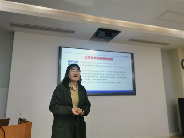 圖3 趙敬雯發(fā)言.jpg