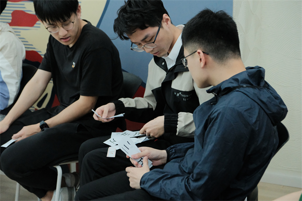 圖3 愛情拍賣.jpg