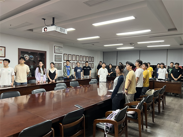 圖1 全體奏唱國歌.jpg