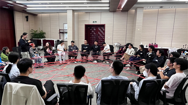 圖2 游戲1活動(dòng)照.jpg