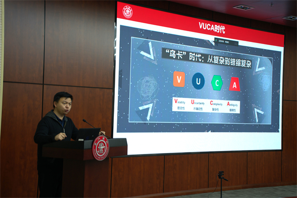 圖片2 江俊達(dá)發(fā)言.jpg