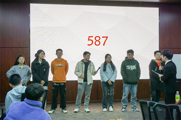 1732941306824867.jpg 圖5 游戲照片2.jpg