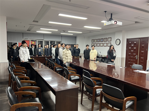 1733233919620805.jpg 圖1 全體奏唱國歌.jpg