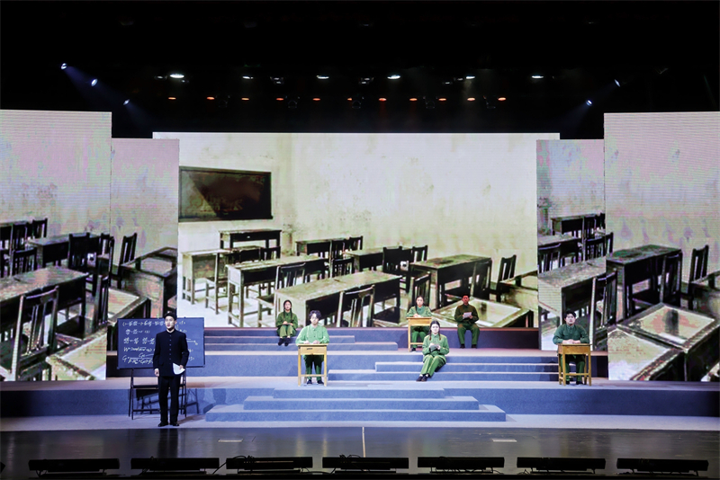 圖2 第二幕錢學(xué)森教授導(dǎo)彈知識.jpg