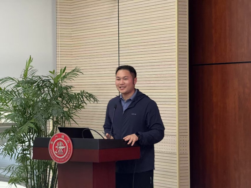 圖7 朱甬麒總結(jié)發(fā)言_resized.jpg