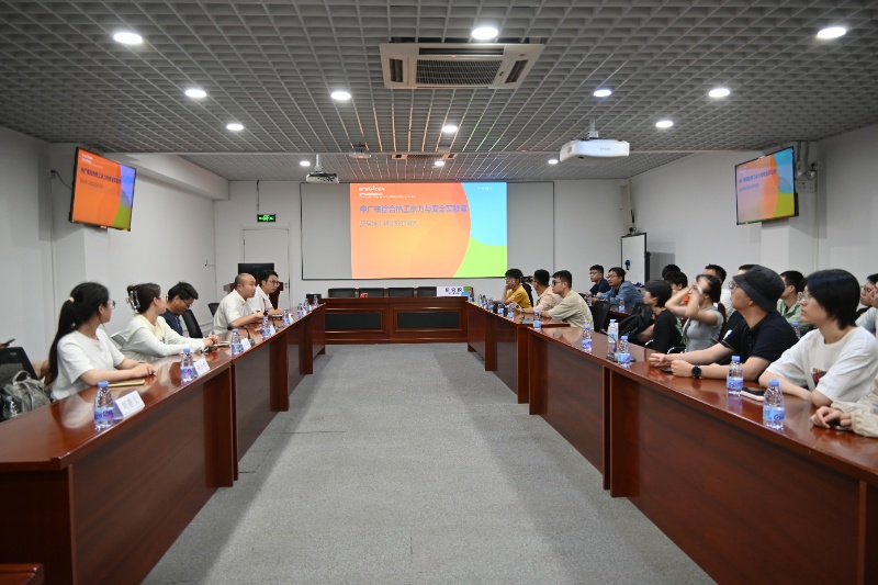 1752544235611623.jpg 圖4 座談會_resized.JPG